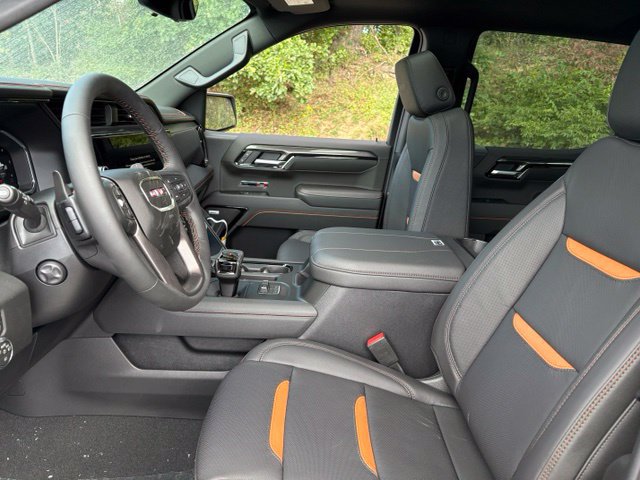 New 2026 GMC Sierra 1500 AT4 w/ AT4 Premium Package AWD/4WD image 4