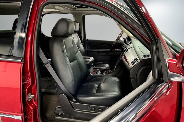 Used 2012 Cadillac Escalade Luxury image 29