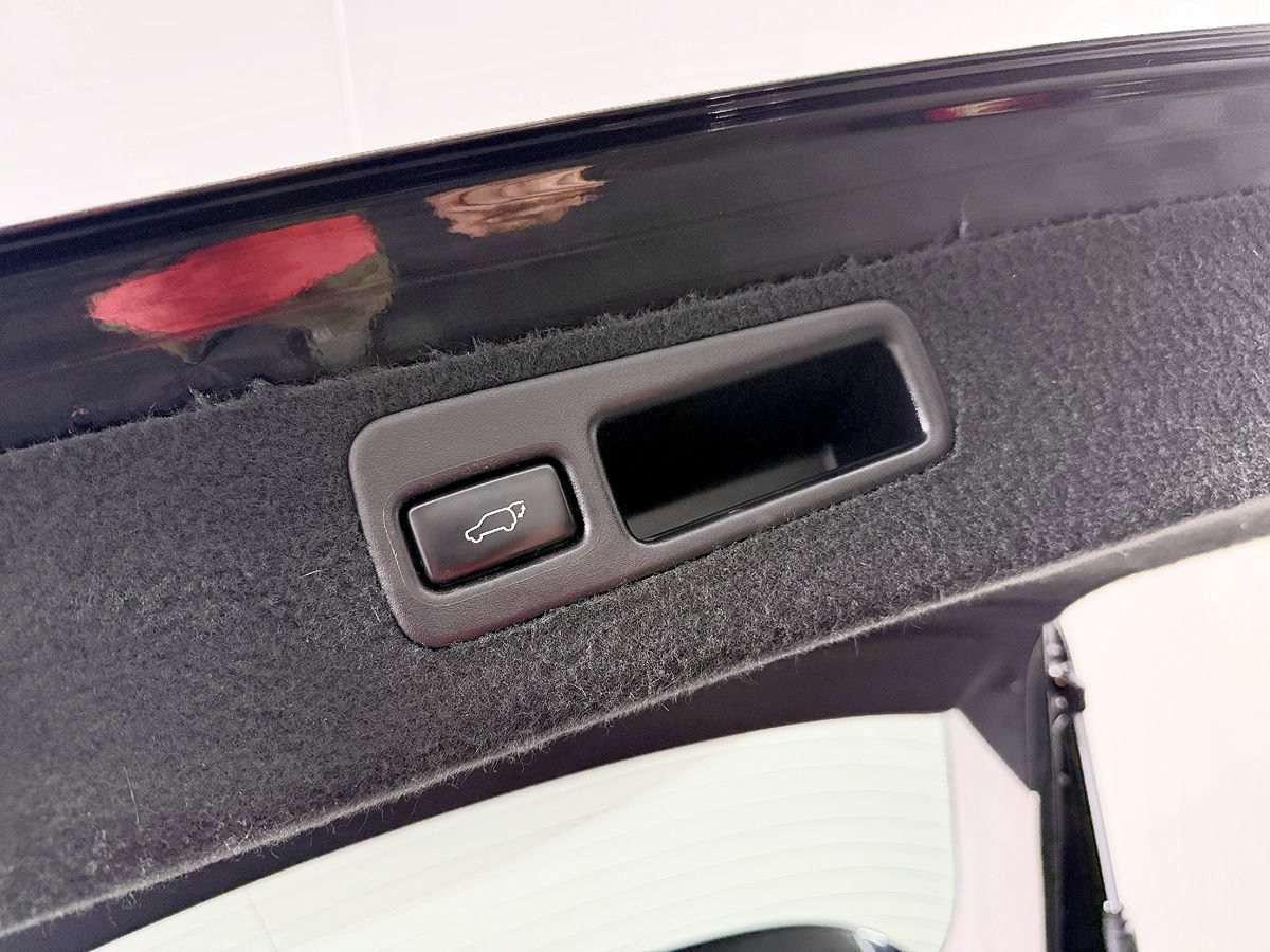 Used 2015 Lexus RX 450h AWD image 14