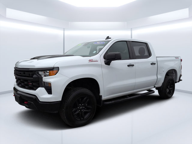 Used 2025 Chevrolet Silverado 1500 Custom Trail Boss AWD/4WD image 7