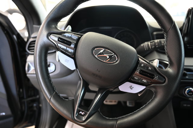 Used 2022 Hyundai Veloster N FWD image 18