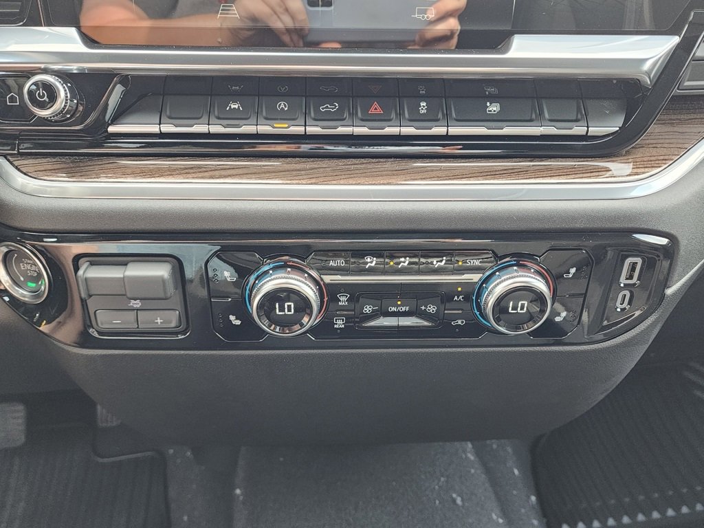 New 2026 GMC Sierra 1500 Elevation image 29