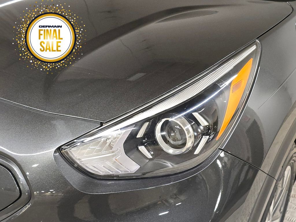 Certified 2020 Kia Niro EX w/ Cold Weather Package image 12