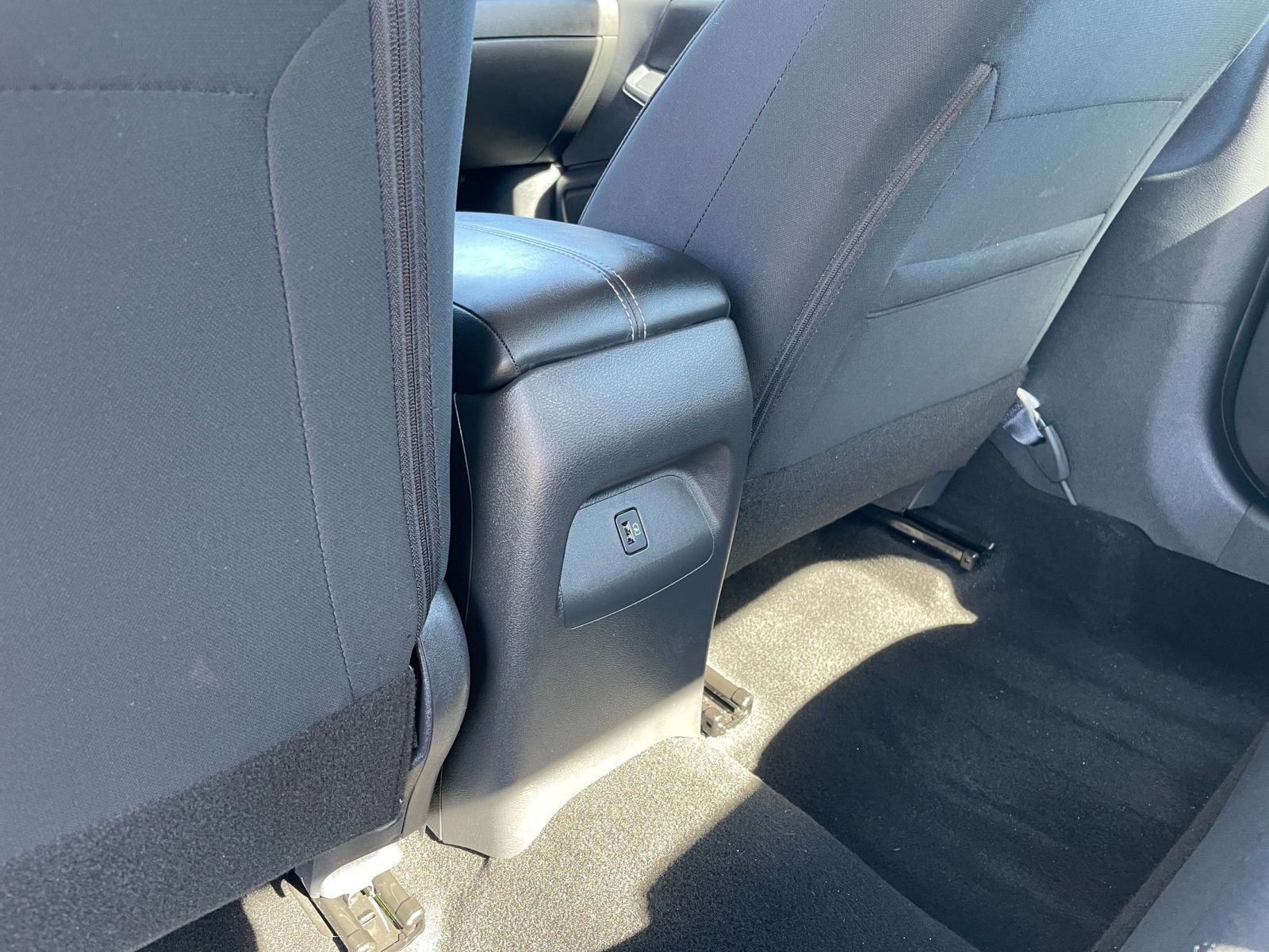 Used 2025 Nissan Sentra SV image 22