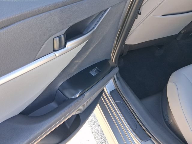 Used 2026 Toyota Camry SE w/ Multimedia Upgrade Package FWD image 10