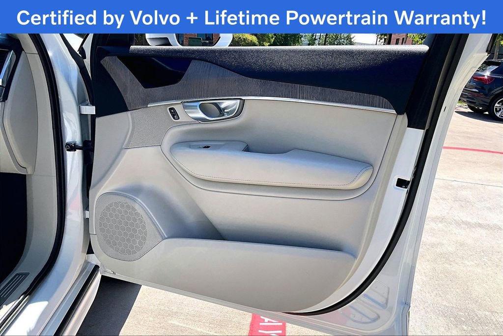 Certified 2023 Volvo XC90 B5 Plus AWD/4WD image 26