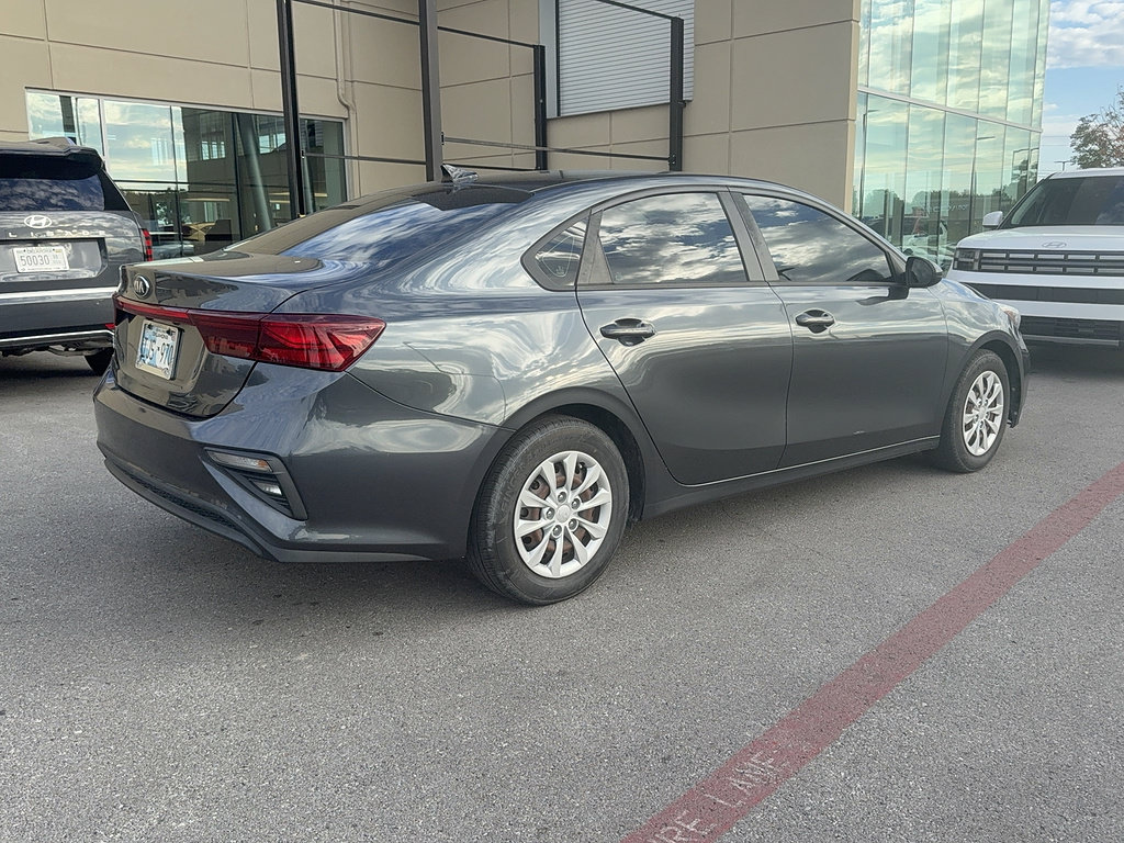 Used 2020 Kia Forte Sedan FWD image 12