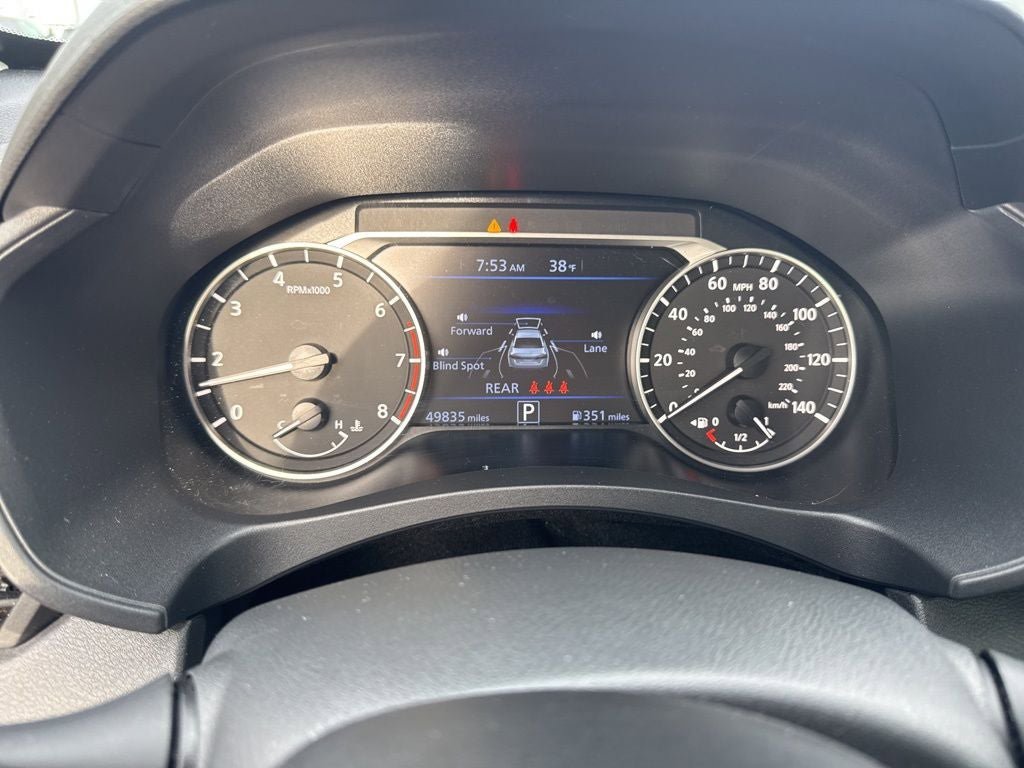 Used 2024 Nissan Altima 2.5 SV FWD image 11