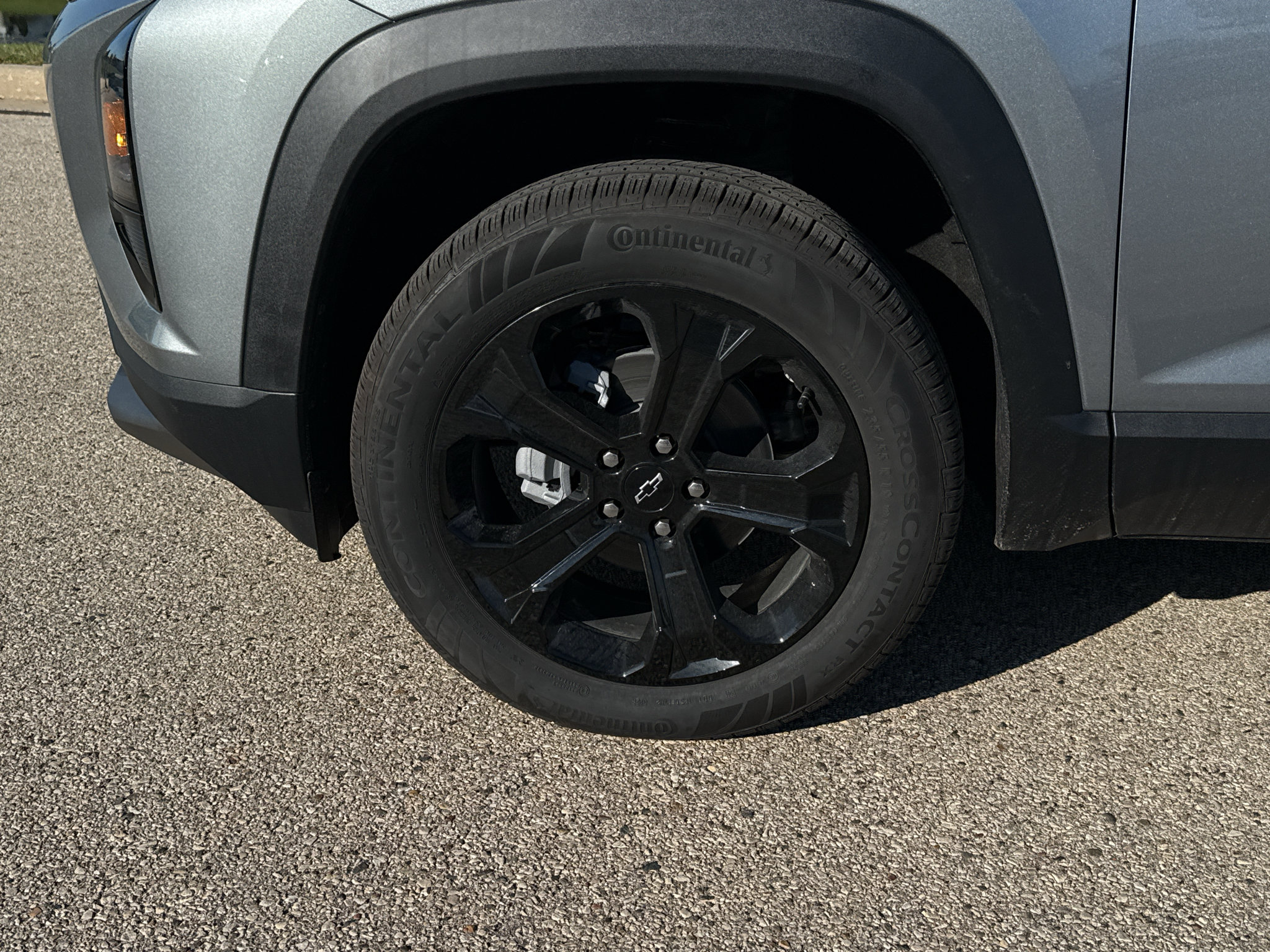 New 2027 Chevrolet Equinox LT w/ Convenience Package II AWD/4WD image 7