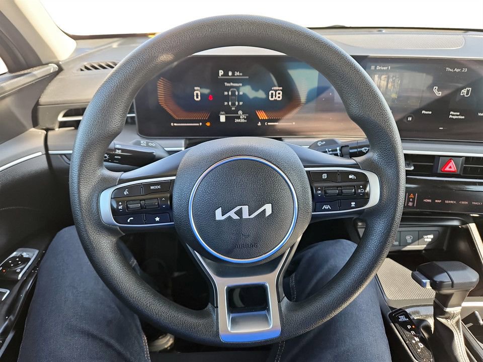 Used 2025 Kia K5 LXS FWD image 14