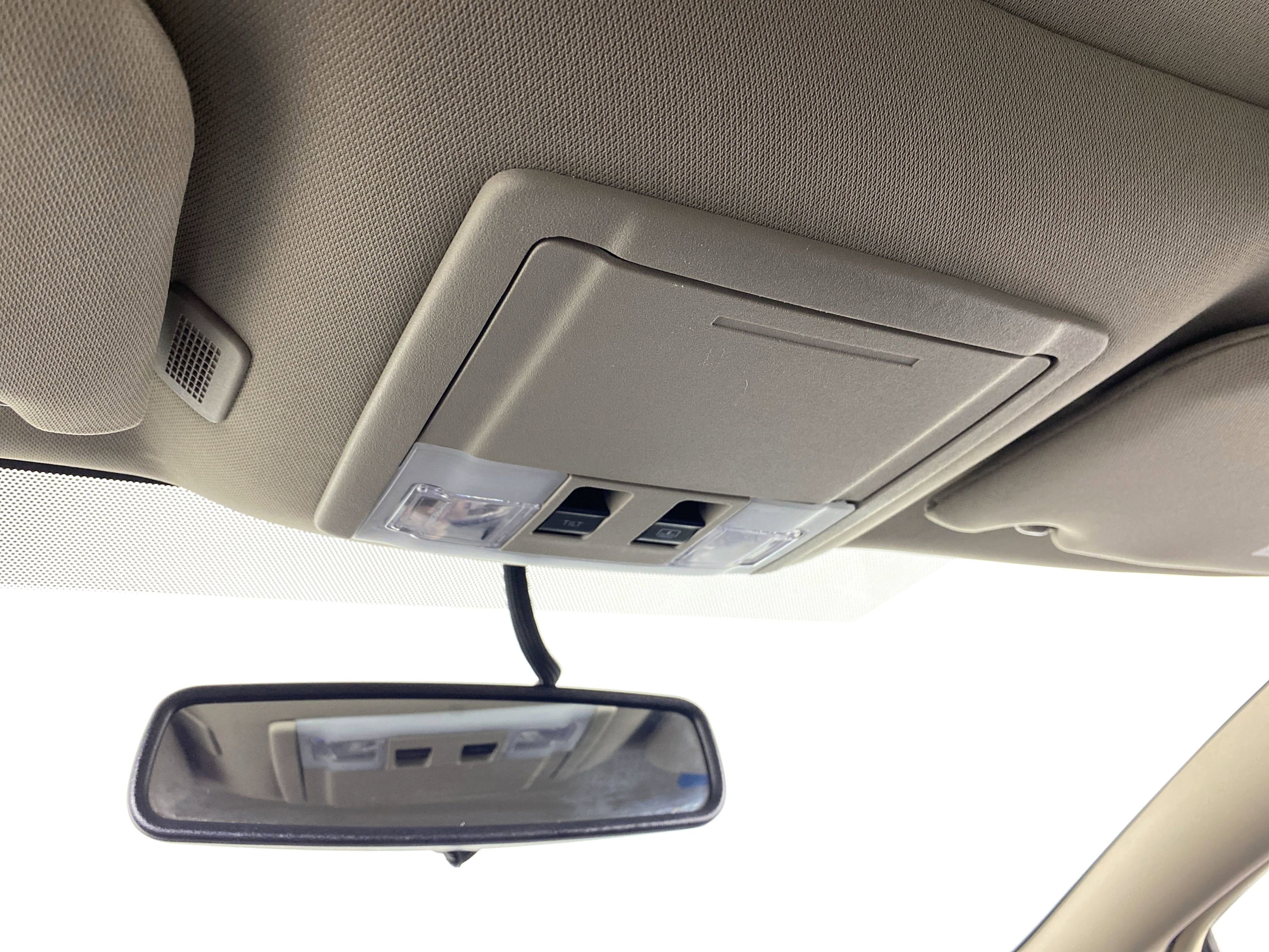 Used 2012 Lincoln MKX AWD image 23