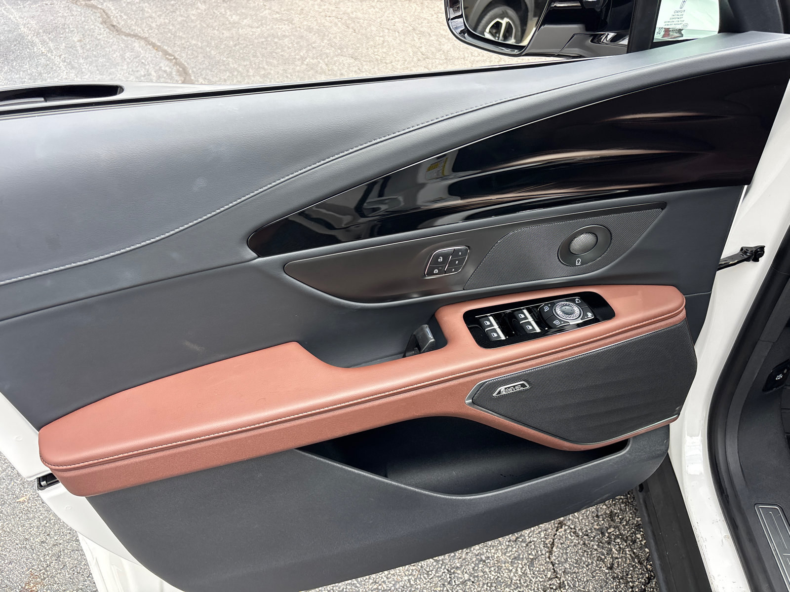 New 2026 Lincoln Nautilus Reserve AWD/4WD image 11