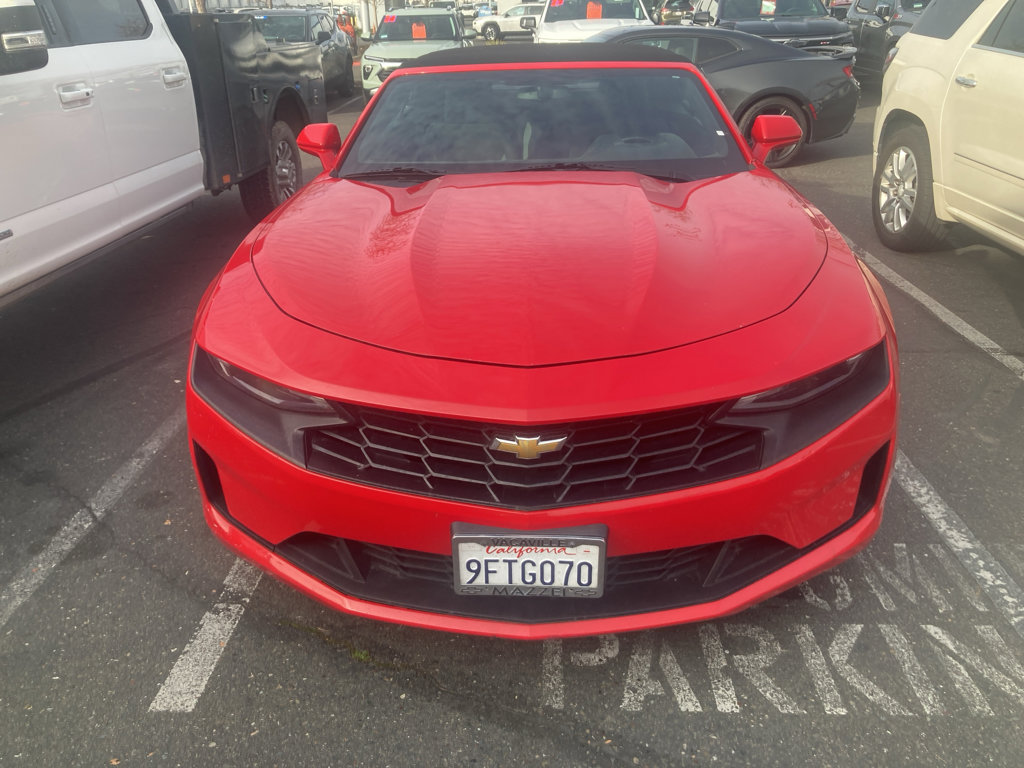 Used 2020 Chevrolet Camaro LT image 2