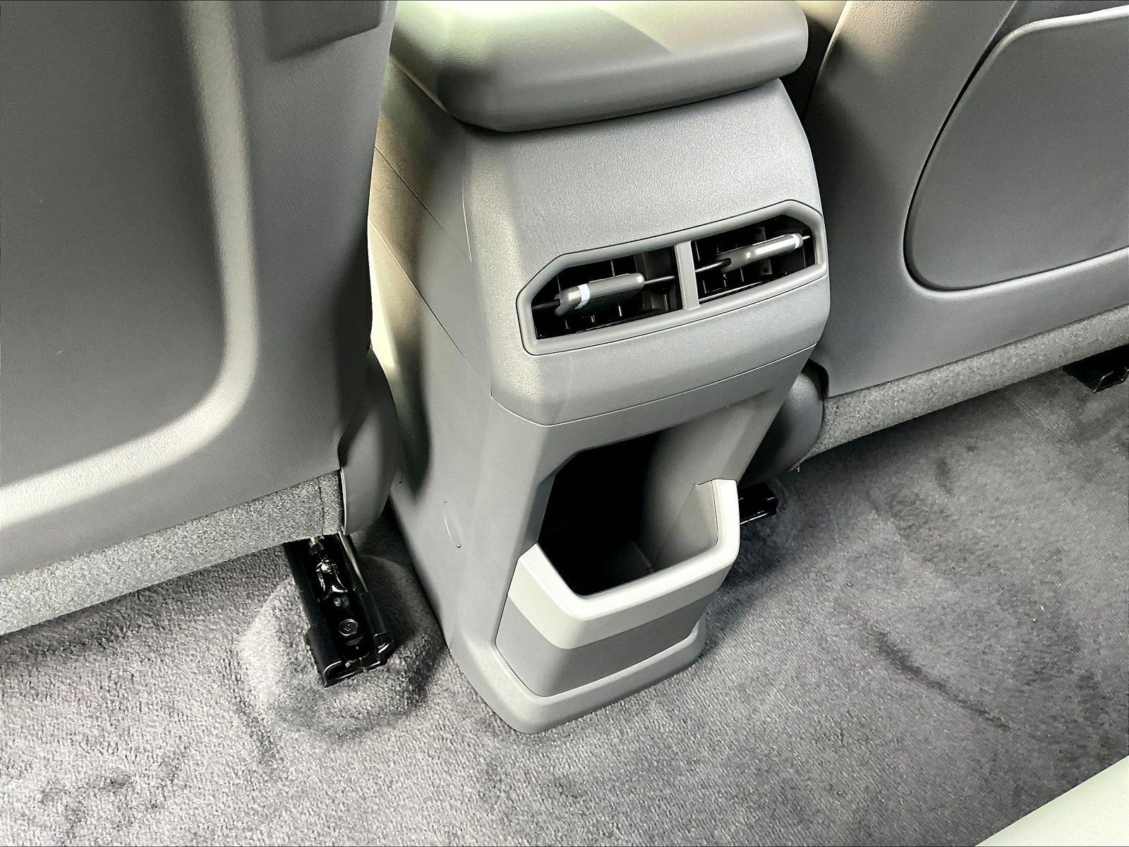 New 2027 Kia EV3 Wind AWD/4WD image 25