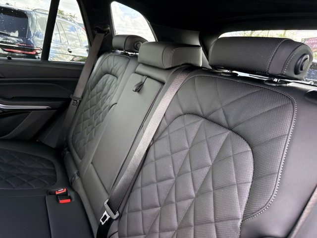 New 2026 BMW X5 M60i w/ Executive Package AWD/4WD image 15