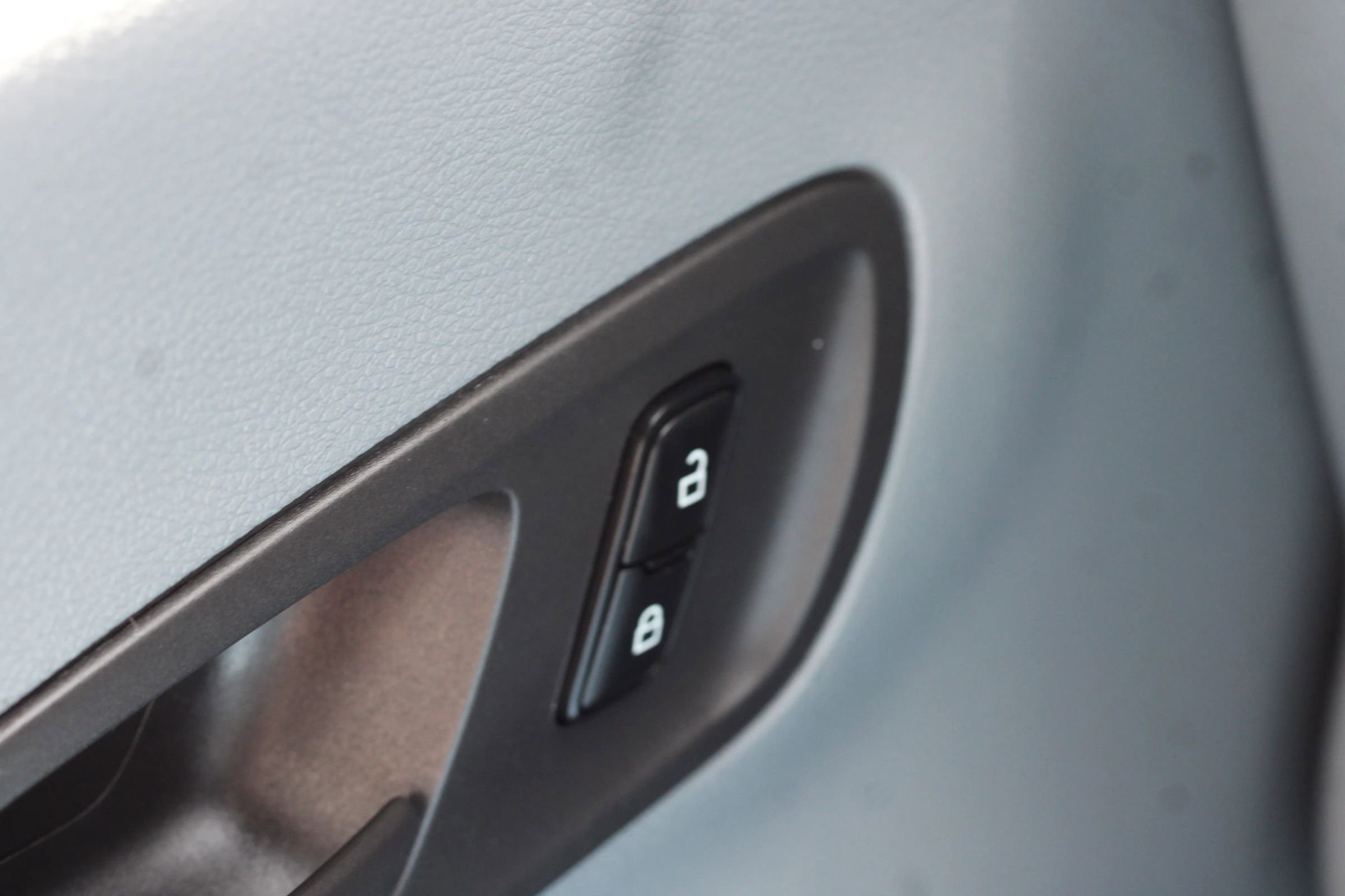 Used 2019 Ford Transit 150 148 Medium Roof image 20