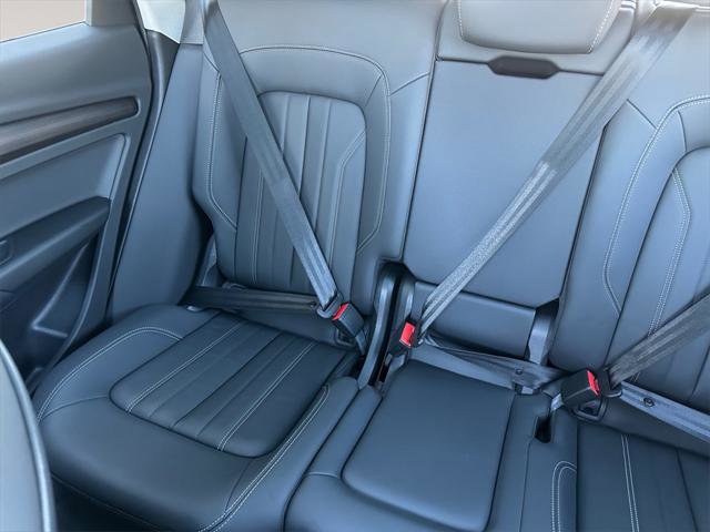 Certified 2023 Audi Q5 2.0T Premium w/ Convenience Package image 13