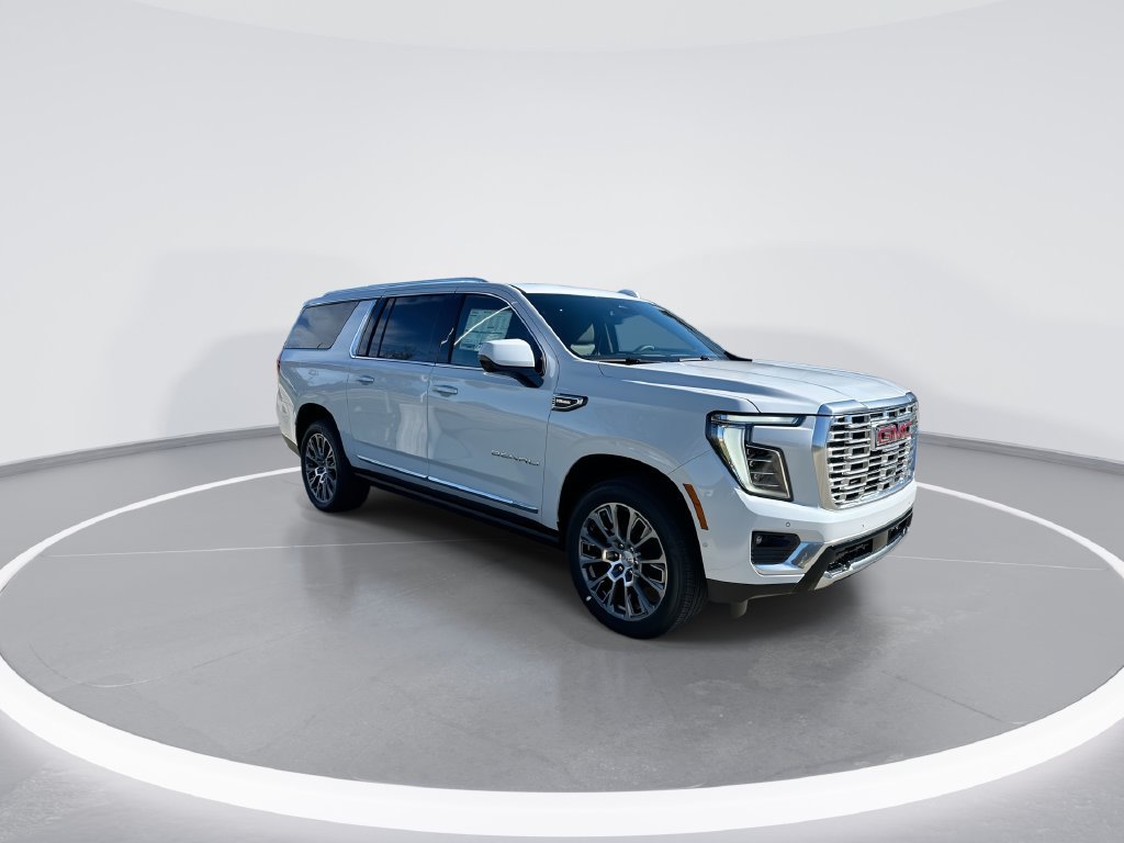 New 2026 GMC Yukon XL Denali w/ Denali Reserve Package AWD/4WD image 2
