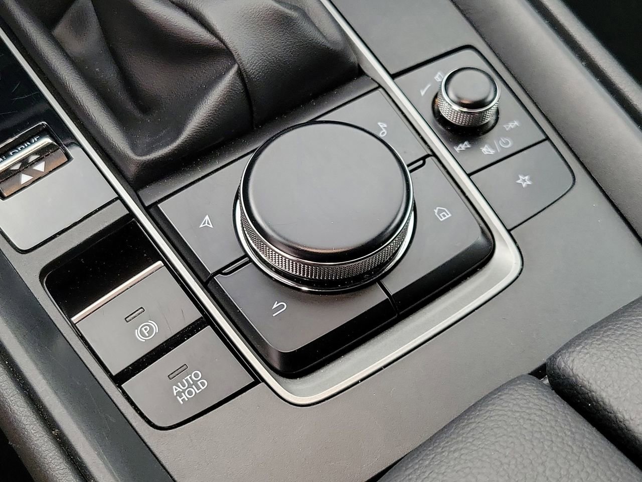 Used 2025 MAZDA CX-50 AWD 2.5 S w/ Premium Package image 28