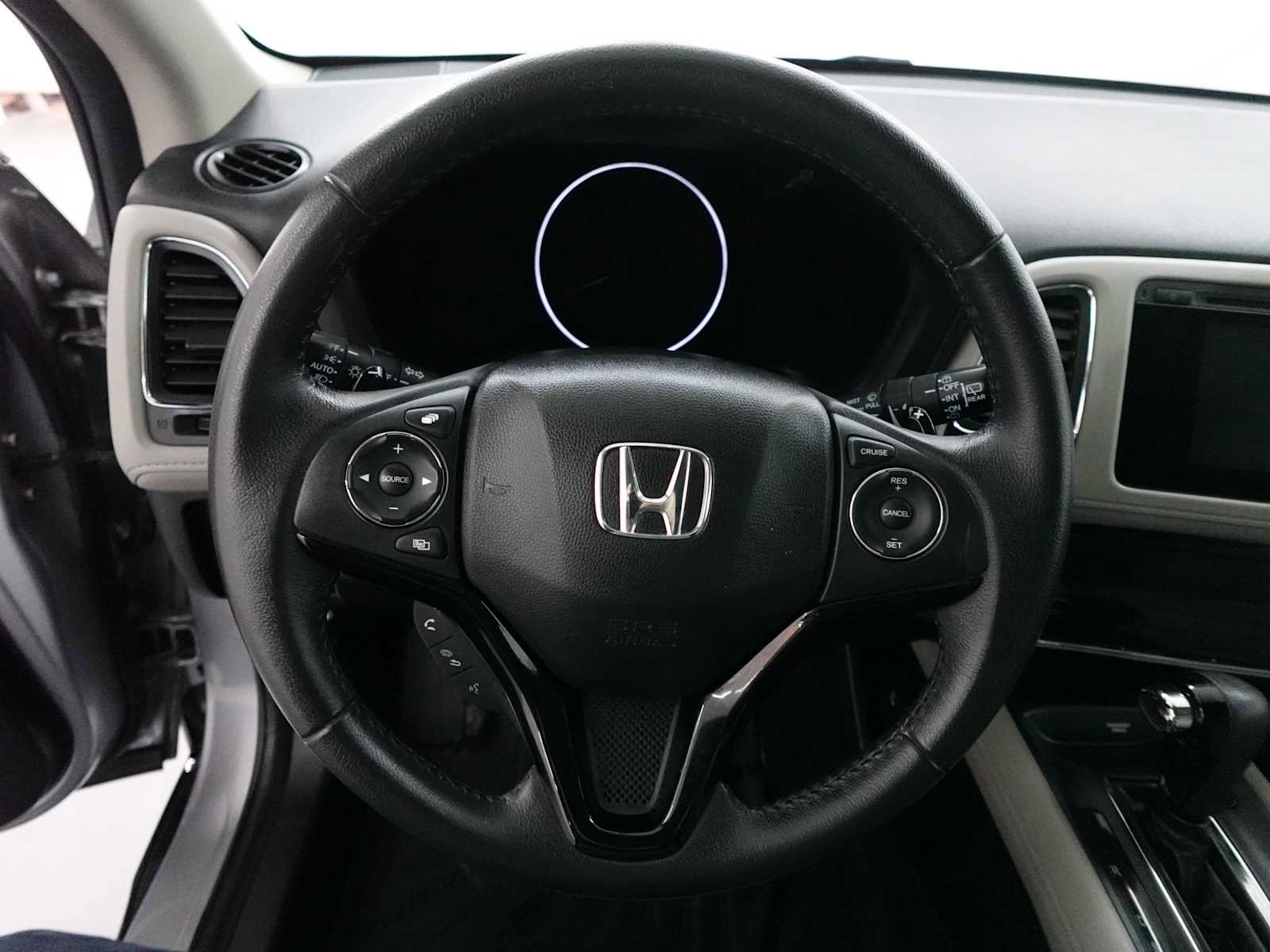 Used 2017 Honda HR-V EX-L image 16
