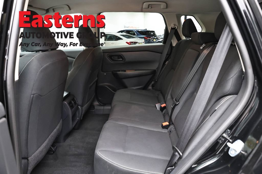 Used 2024 Nissan Rogue S AWD/4WD image 22