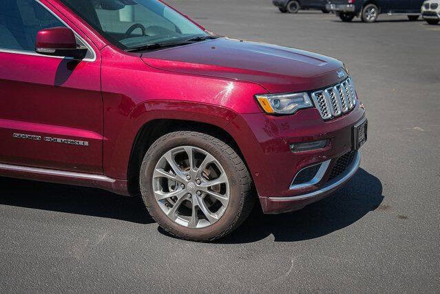 Used 2021 Jeep Grand Cherokee Summit image 3