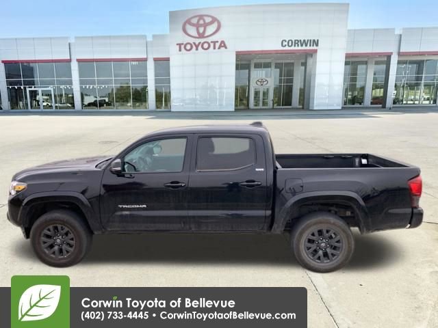 Used 2023 Toyota Tacoma SR5 w/ Technology Package image 35