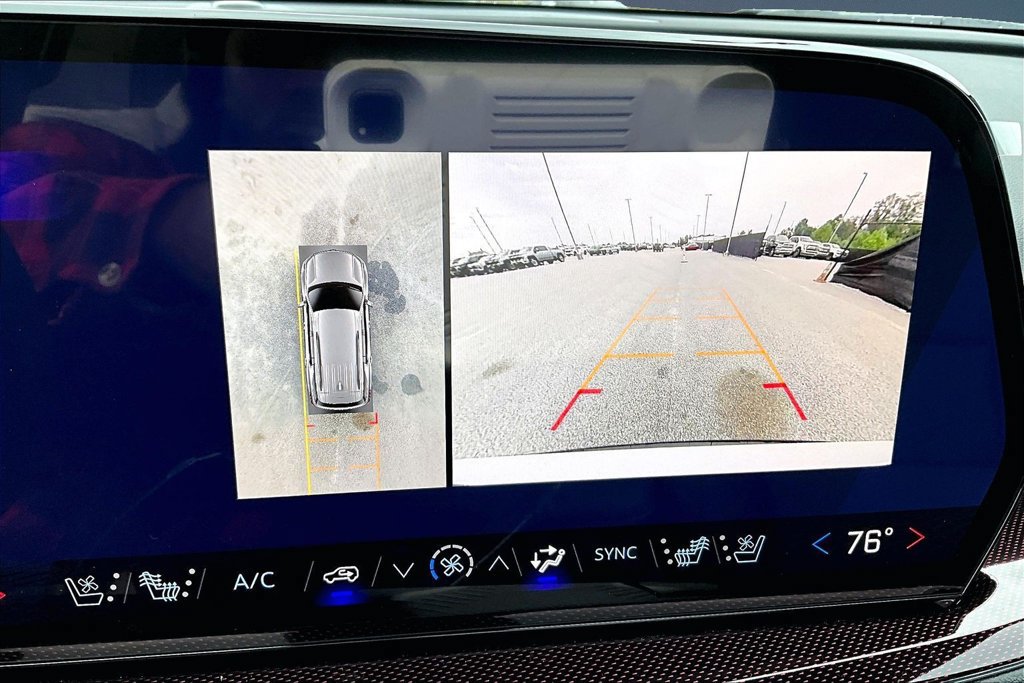 New 2027 Chevrolet Traverse RS AWD/4WD image 24