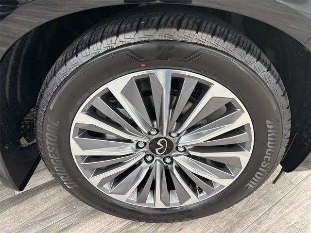 New 2026 INFINITI QX80 Luxe w/ Cargo Package image 10