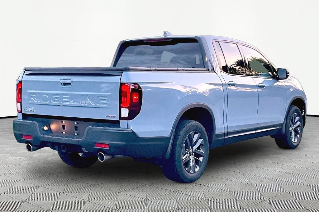 Used 2024 Honda Ridgeline Sport image 5