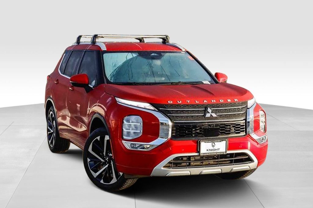 Used 2024 Mitsubishi Outlander SEL image 2