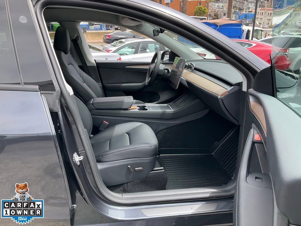 Used 2024 Tesla Model Y Long Range RWD image 64