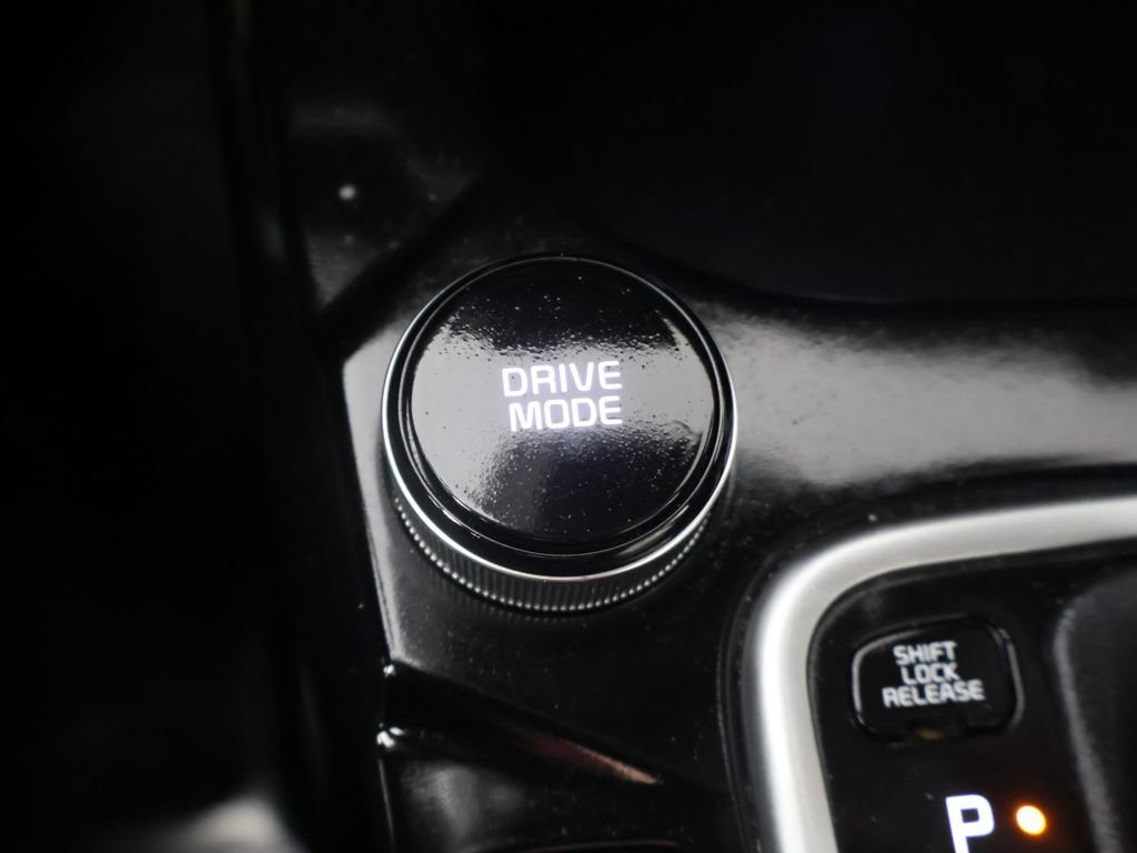 Used 2023 Kia Seltos SX image 48