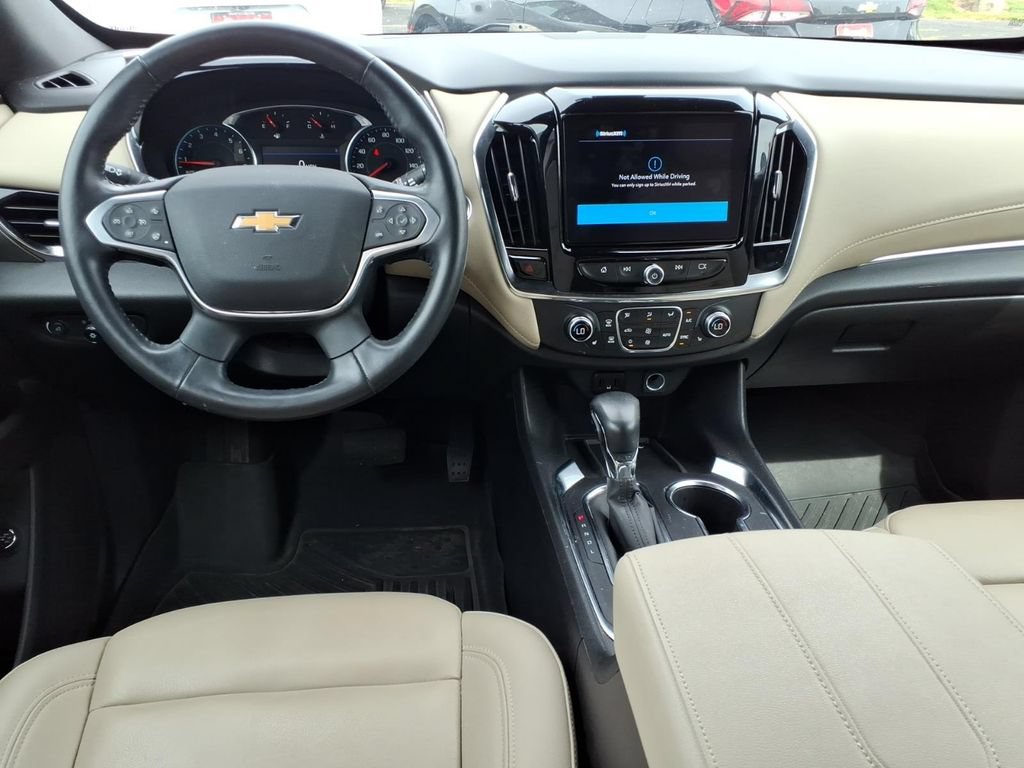 Used 2022 Chevrolet Traverse LT AWD/4WD image 9