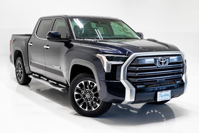 Used 2023 Toyota Tundra Limited w/ Power Package AWD/4WD image 5