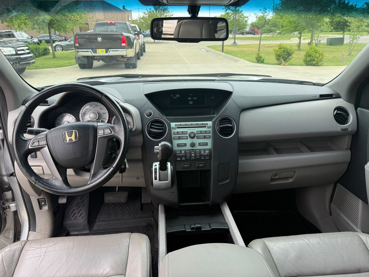 Used 2010 Honda Pilot EX-L image 11