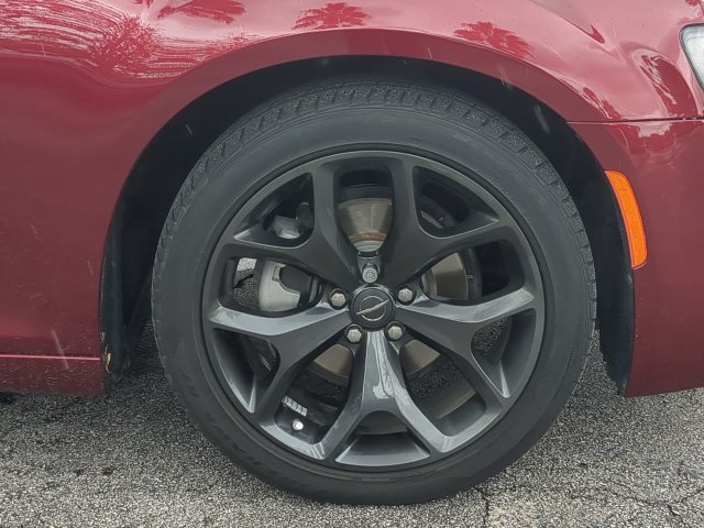 Certified 2023 Chrysler 300 Touring w/ Sport Appearance Package RWD image 11