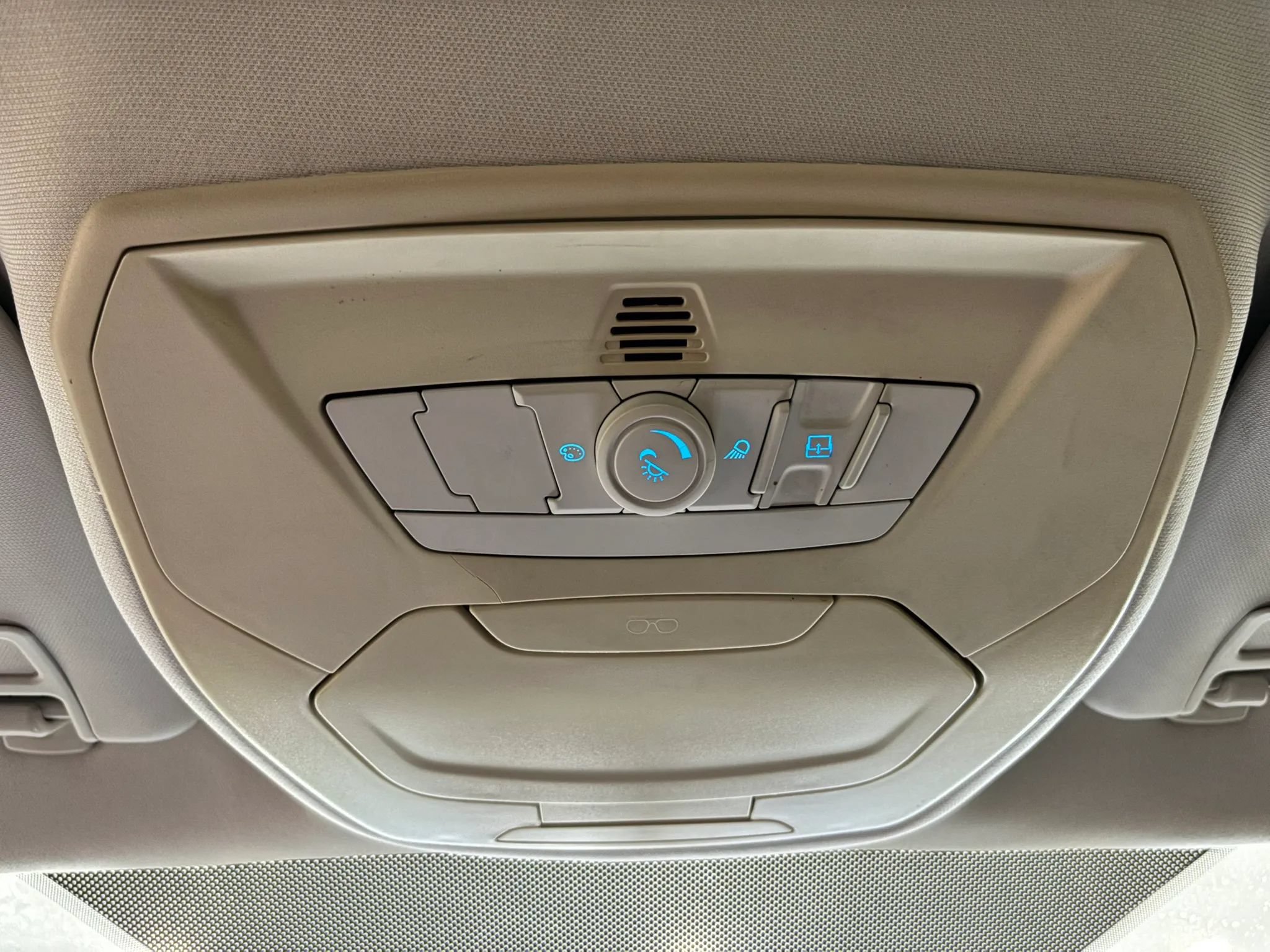 Used 2014 Ford Focus Titanium FWD image 31