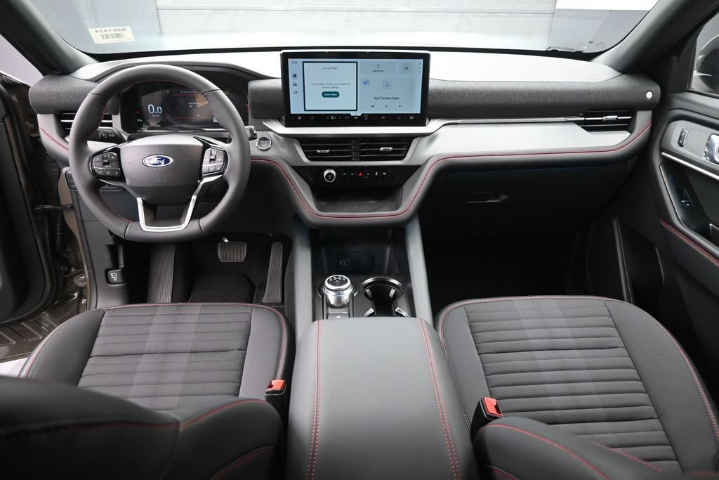 New 2026 Ford Explorer ST-Line w/ ST-Line Street Pack RWD image 21