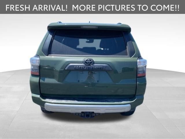 Used 2022 Toyota 4Runner TRD Off-Road Premium w/ Moonroof Package AWD/4WD image 5