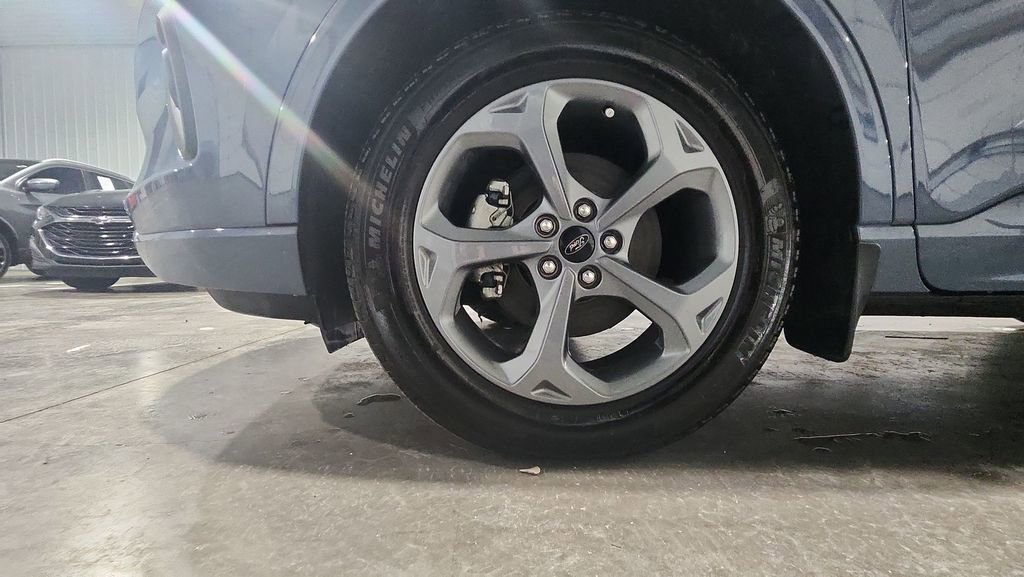 Used 2024 Ford Escape ST-Line Select w/ Class II Trailer Tow Package image 14