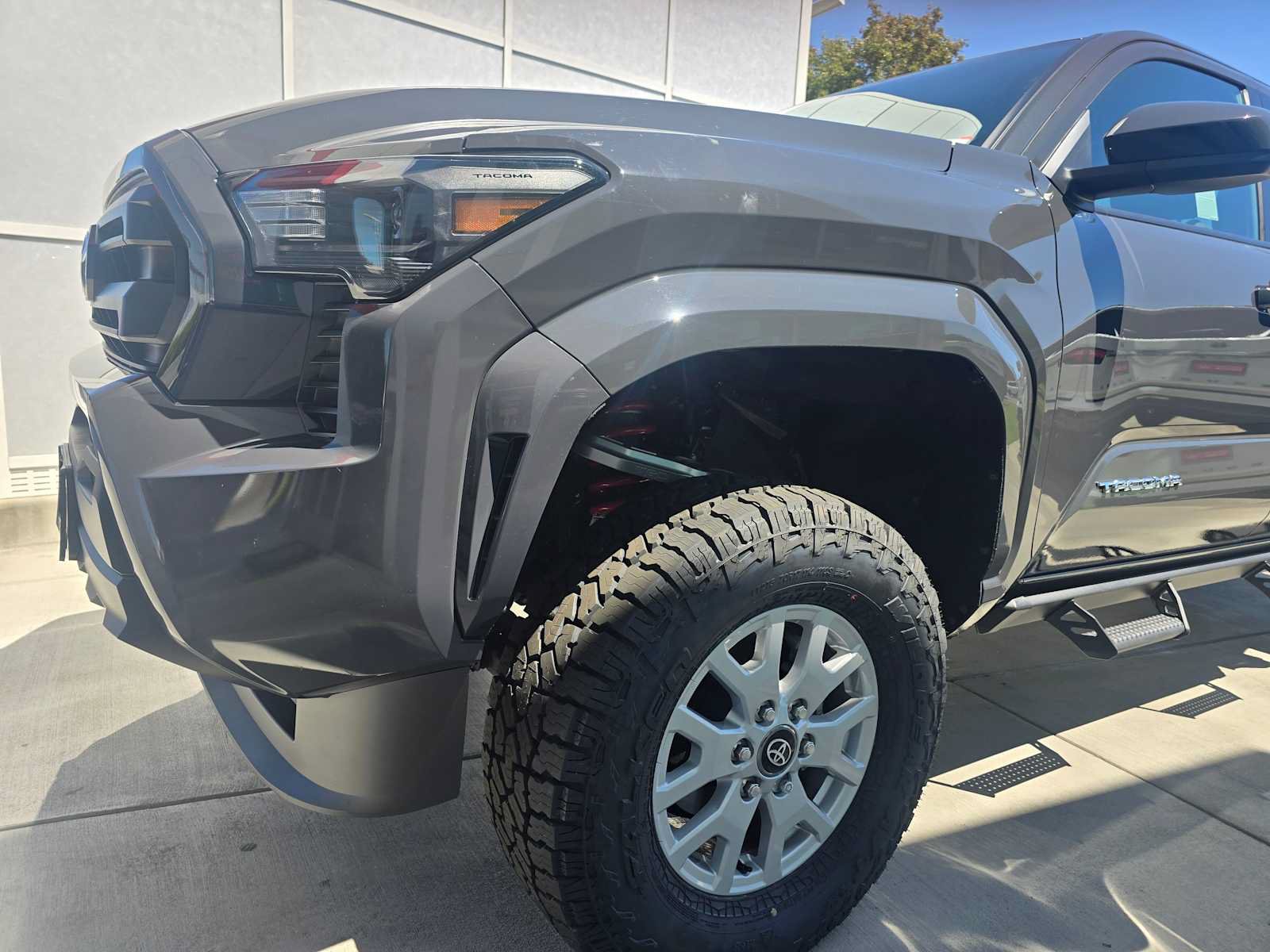 Used 2025 Toyota Tacoma SR5 AWD/4WD image 3