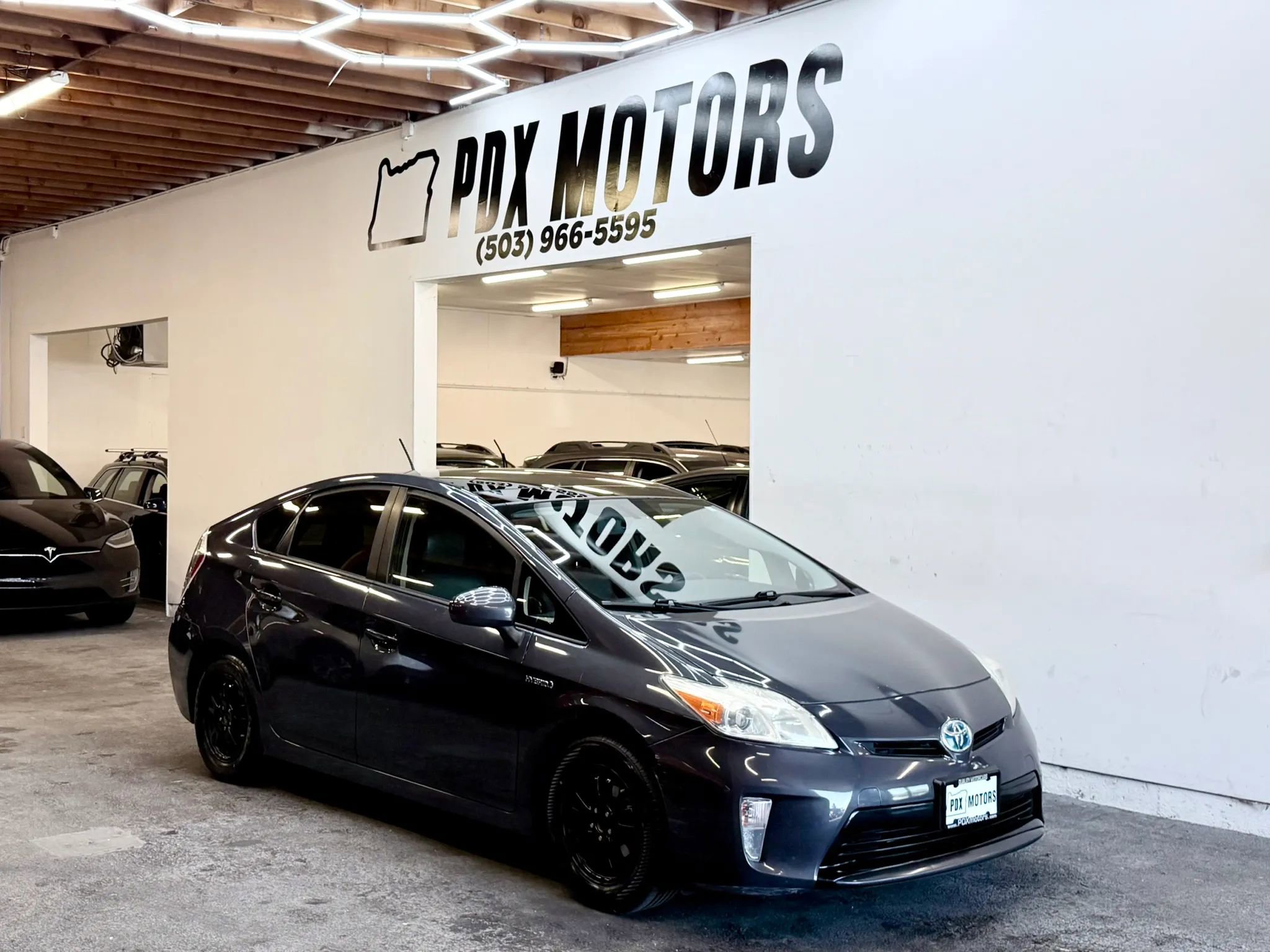 Used 2014 Toyota Prius Four w/ Solar Roof Package FWD image 1