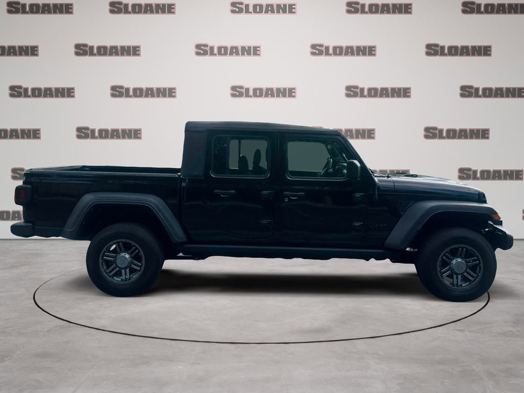 Used 2023 Jeep Gladiator Sport AWD/4WD image 6