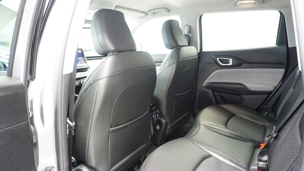 Certified 2022 Jeep Compass Latitude image 17