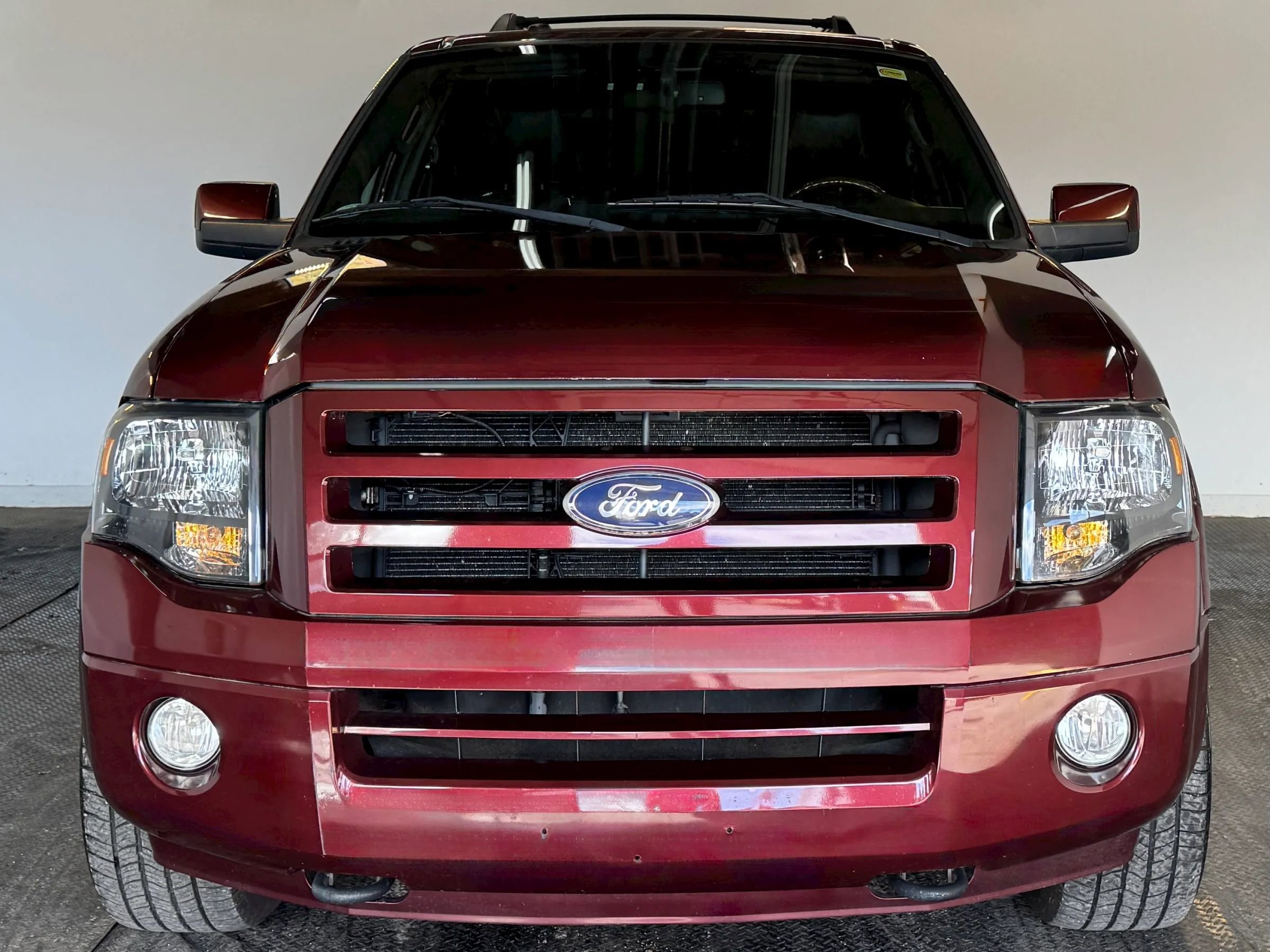 Used 2010 Ford Expedition Limited image 3