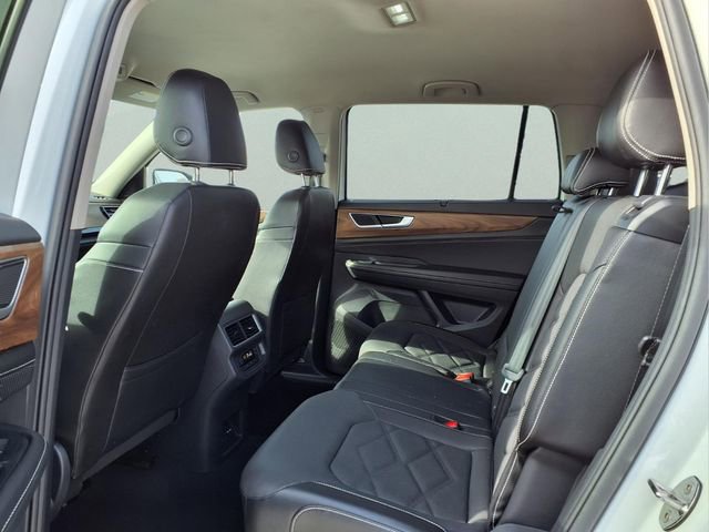 Used 2024 Volkswagen Atlas SE image 20