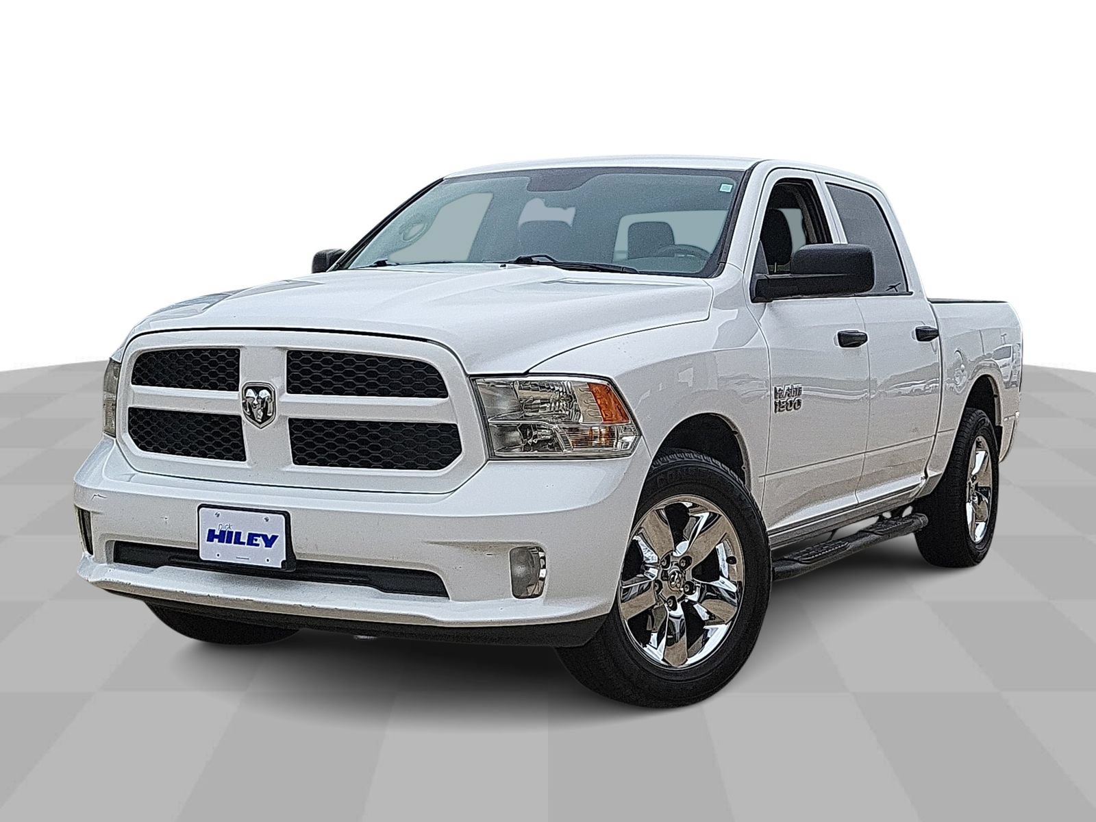 Used 2018 RAM 1500 Express w/ Express Value Package RWD image 4
