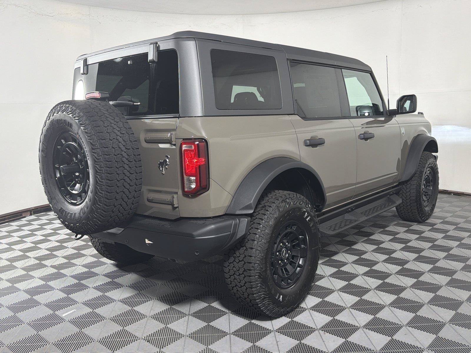 New 2026 Ford Bronco Big Bend w/ Black Diamond Package AWD/4WD image 7