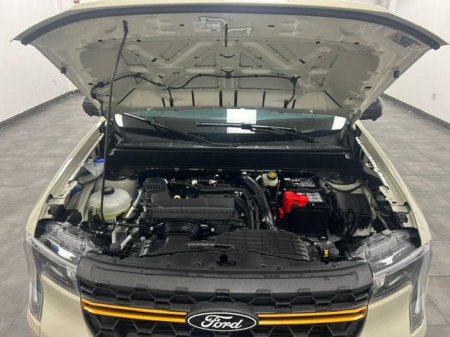 Used 2025 Ford Maverick Tremor AWD/4WD image 34
